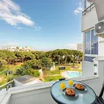 Marvellous 1 Bedroom Beachfront Flat With Parking And Pool Sitio de Calahonda