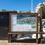 Marvellous 1 Bedroom Beachfront Flat With Parking And Pool Διαμέρισμα